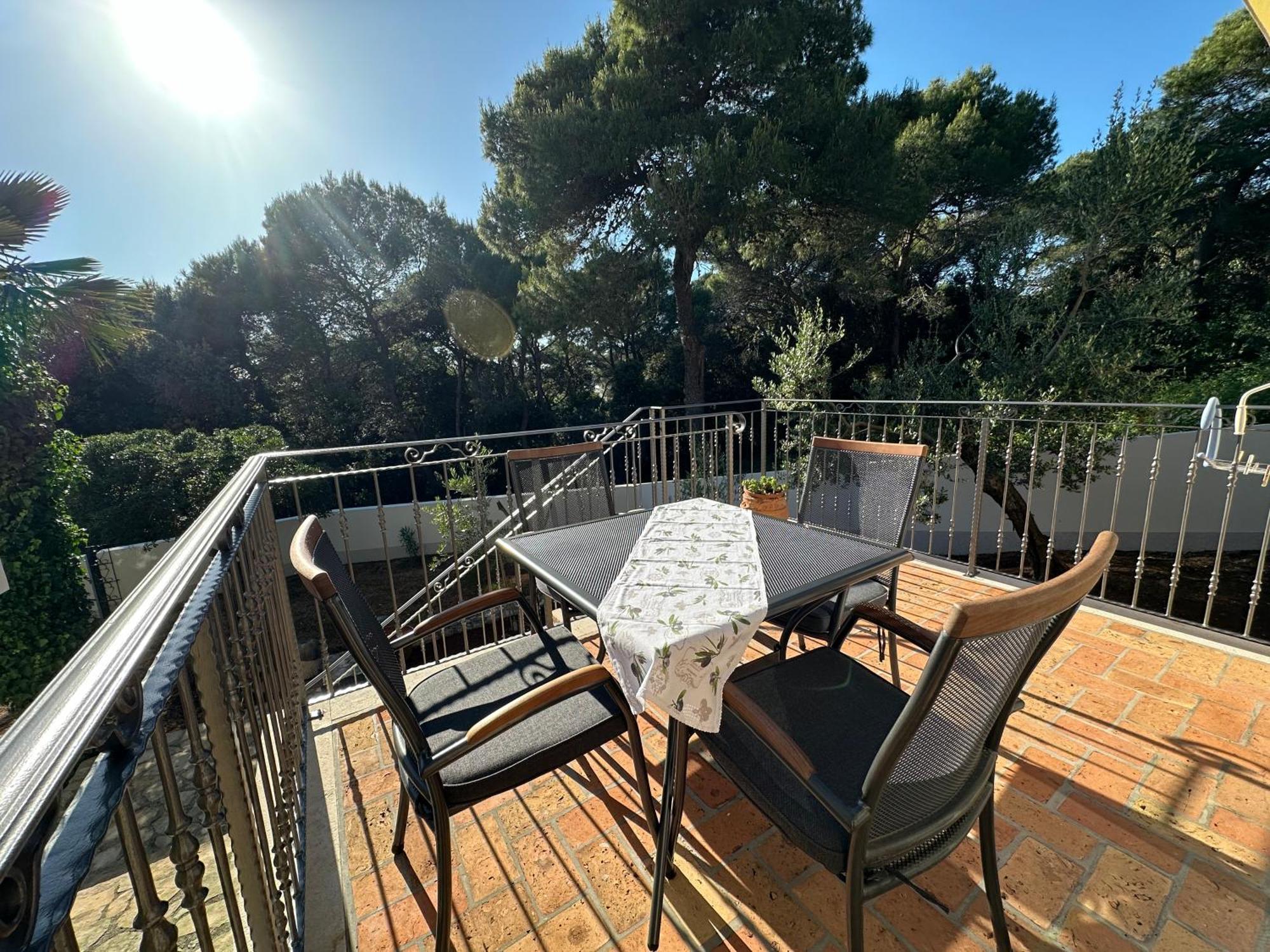 Kos Apartman *